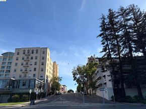 151 Lakeside Dr. 110, Oakland CA 94612