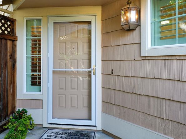 415 Orchard View Ave, Martinez CA 94553