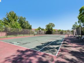 1307 Chateau Cmn, Livermore CA 94550