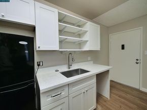 405 Piccadilly Place 24, San Bruno CA 94066