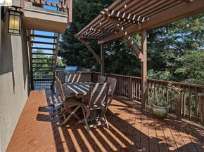 18100 De Souza Pl, Castro Valley CA 94546