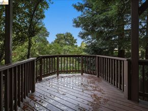 18100 De Souza Pl, Castro Valley CA 94546