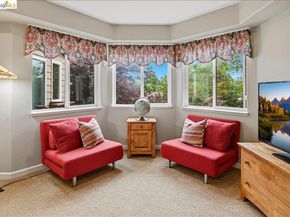 18100 De Souza Pl, Castro Valley CA 94546