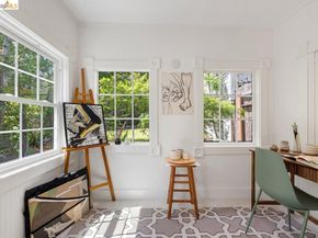 4369 Howe St, Oakland CA 94611