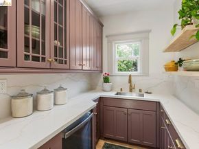 4369 Howe St, Oakland CA 94611