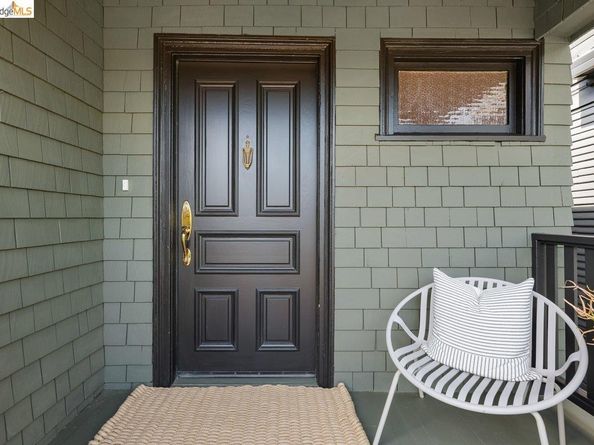 4369 Howe St, Oakland CA 94611