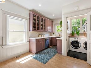 4369 Howe St, Oakland CA 94611