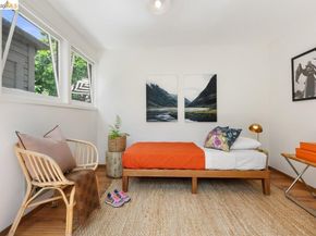 4369 Howe St, Oakland CA 94611