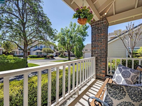 402 Chupcan Pl, Clayton CA 94517