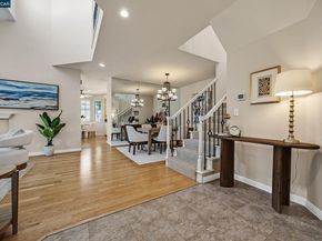 402 Chupcan Pl, Clayton CA 94517