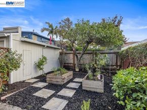 2924 Morcom Ave, Oakland CA 94619