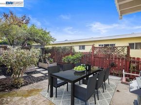2924 Morcom Ave, Oakland CA 94619