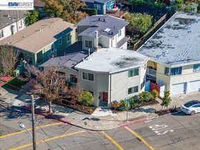 2924 Morcom Ave, Oakland CA 94619