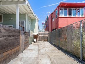 2735 E 11Th St, Oakland CA 94601