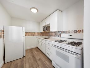 2735 E 11Th St, Oakland CA 94601