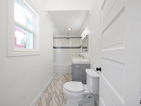 2735 E 11Th St, Oakland CA 94601