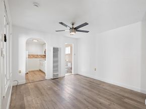 2735 E 11Th St, Oakland CA 94601