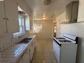 1912 Lafayette St, Alameda CA 94501