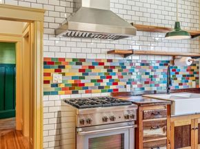 821 32nd, Oakland CA 94608