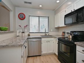 94 Elder Dr H, Pacheco CA 94553