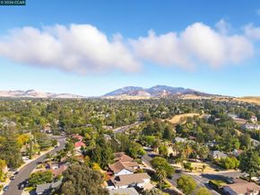 1219 Saint Elizabeth Ct, Concord CA 94518