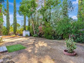 1219 Saint Elizabeth Ct, Concord CA 94518