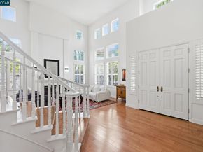 2151 Sky View Ct, Moraga CA 94556