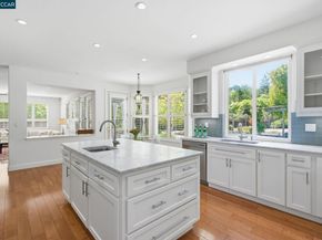 2151 Sky View Ct, Moraga CA 94556
