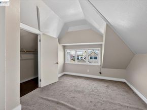 950 Loomis Ct, Oakland CA 94606