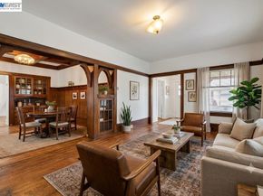 950 Loomis Ct, Oakland CA 94606