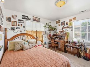 5936 Martin Luther King Jr Way, Oakland CA 94609
