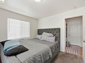 5936 Martin Luther King Jr Way, Oakland CA 94609