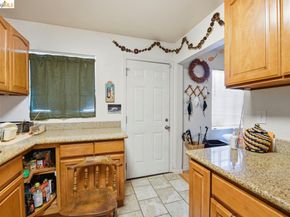 5936 Martin Luther King Jr Way, Oakland CA 94609