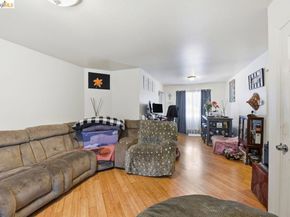 5936 Martin Luther King Jr Way, Oakland CA 94609