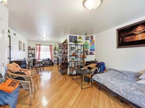 5936 Martin Luther King Jr Way, Oakland CA 94609