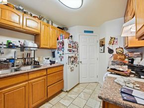 5936 Martin Luther King Jr Way, Oakland CA 94609