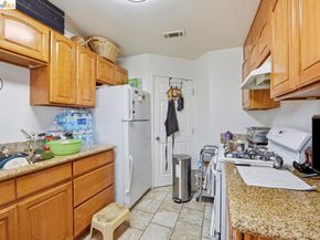 5936 Martin Luther King Jr Way, Oakland CA 94609