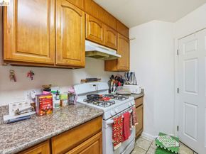 5936 Martin Luther King Jr Way, Oakland CA 94609
