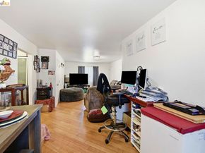 5936 Martin Luther King Jr Way, Oakland CA 94609