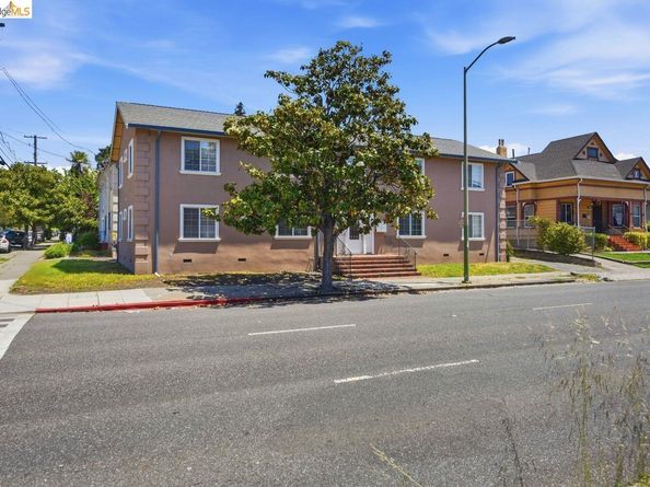 5936 Martin Luther King Jr Way, Oakland CA 94609