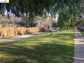 1790 Ellis Street 38, Concord CA 94520