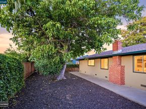 1161 Aspen Dr, Concord CA 94520