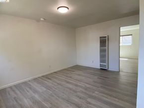 30-34 1St St, Richmond CA 94801