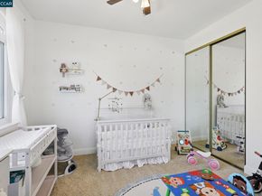 242 El Pueblo Pl, Clayton CA 94517