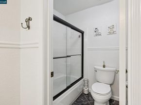 242 El Pueblo Pl, Clayton CA 94517