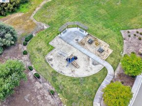 11 Meadows Ct, Fremont CA 94539
