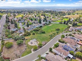 11 Meadows Ct, Fremont CA 94539