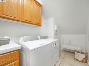 11 Meadows Ct, Fremont CA 94539