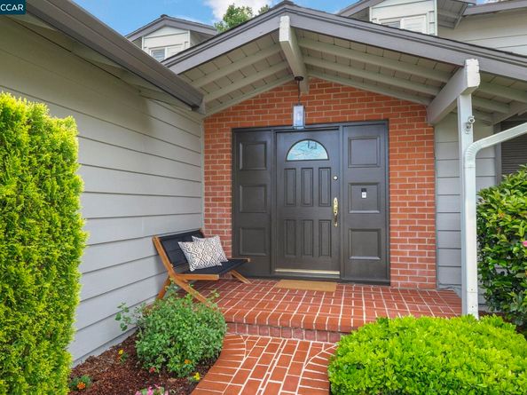 425 Roanoke Dr, Martinez CA 94553