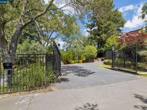 32 Los Dedos Road, Orinda CA 94563